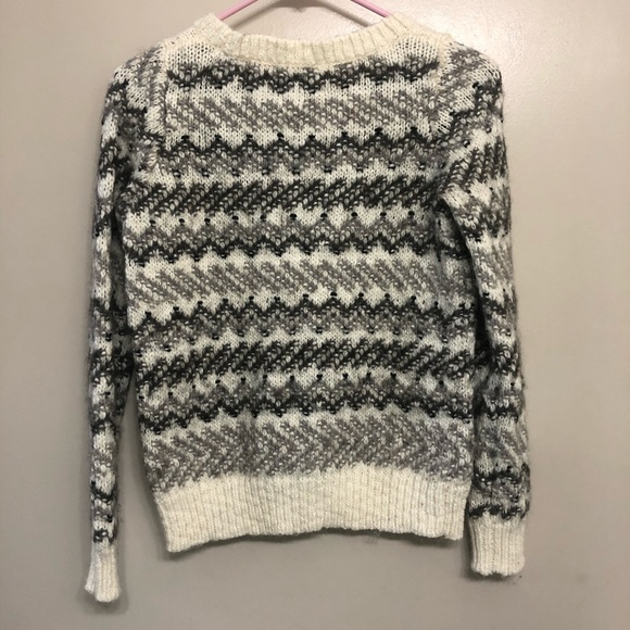 Patterned Loft Sweater - Picture 2 of 3